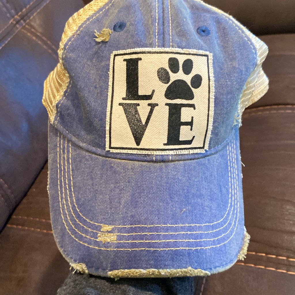 Dog Love Hat Brand New